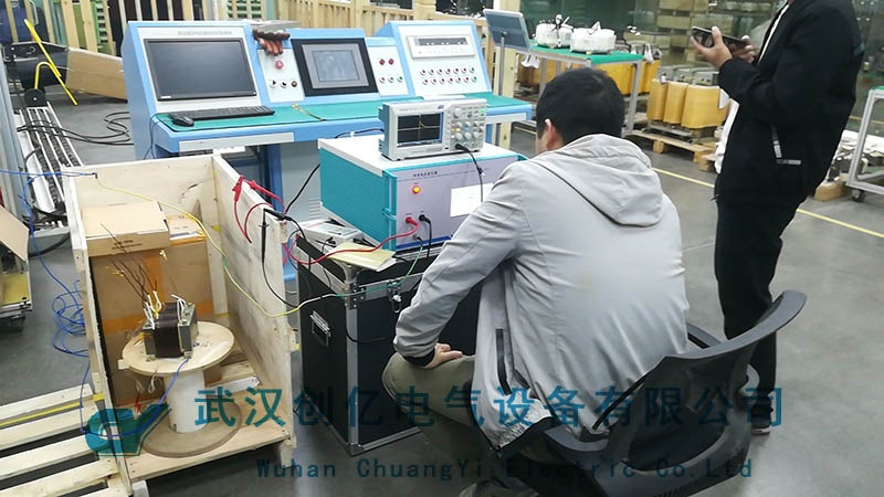 創(chuàng)億電氣為洛陽客戶調試沖擊電壓發(fā)生器
